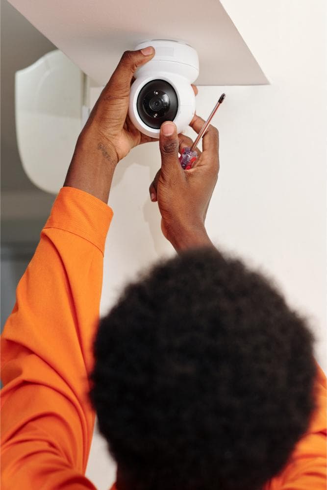 Techniciens K2NEXUS GROUP sur le terrain